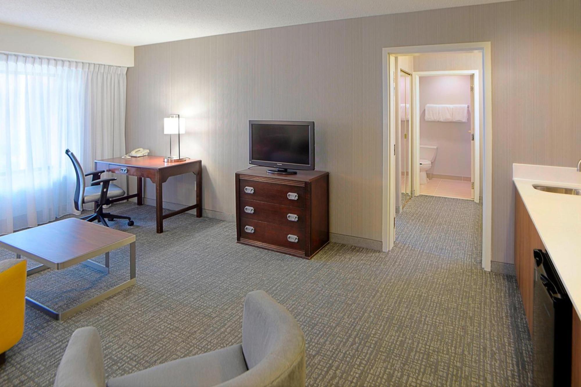 Courtyard By Marriott Kokomo Esterno foto