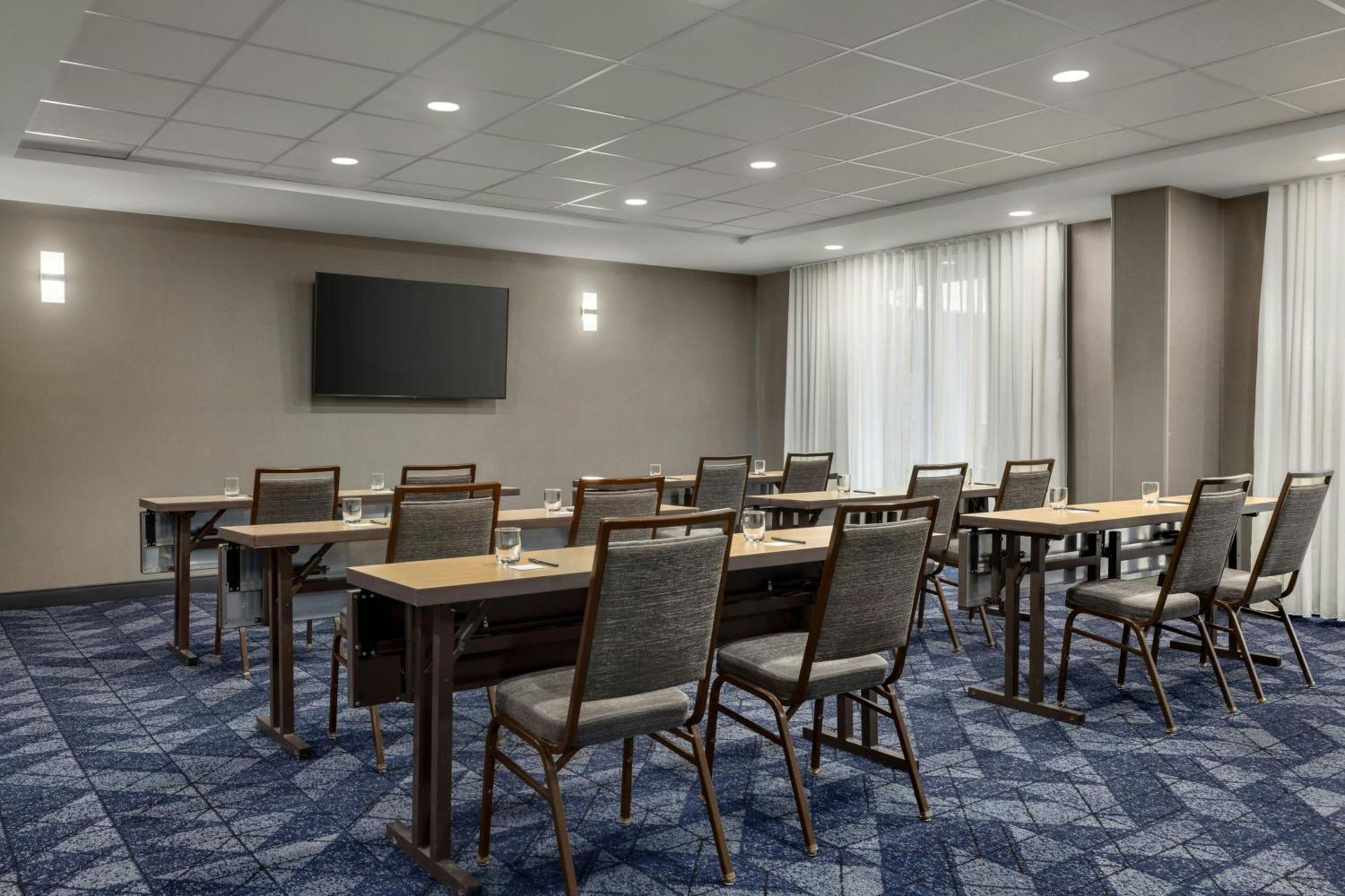 Courtyard By Marriott Kokomo Esterno foto