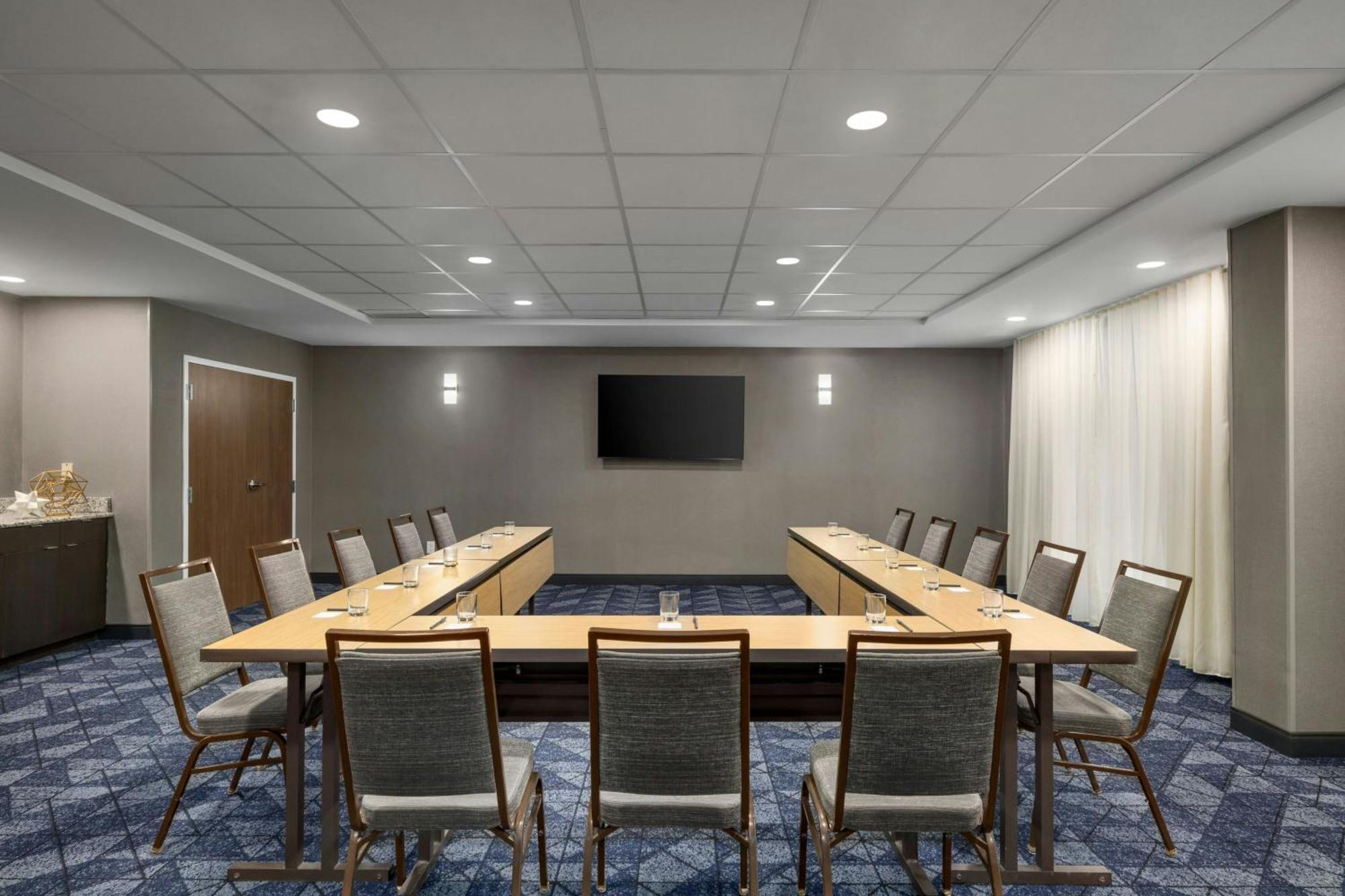 Courtyard By Marriott Kokomo Esterno foto